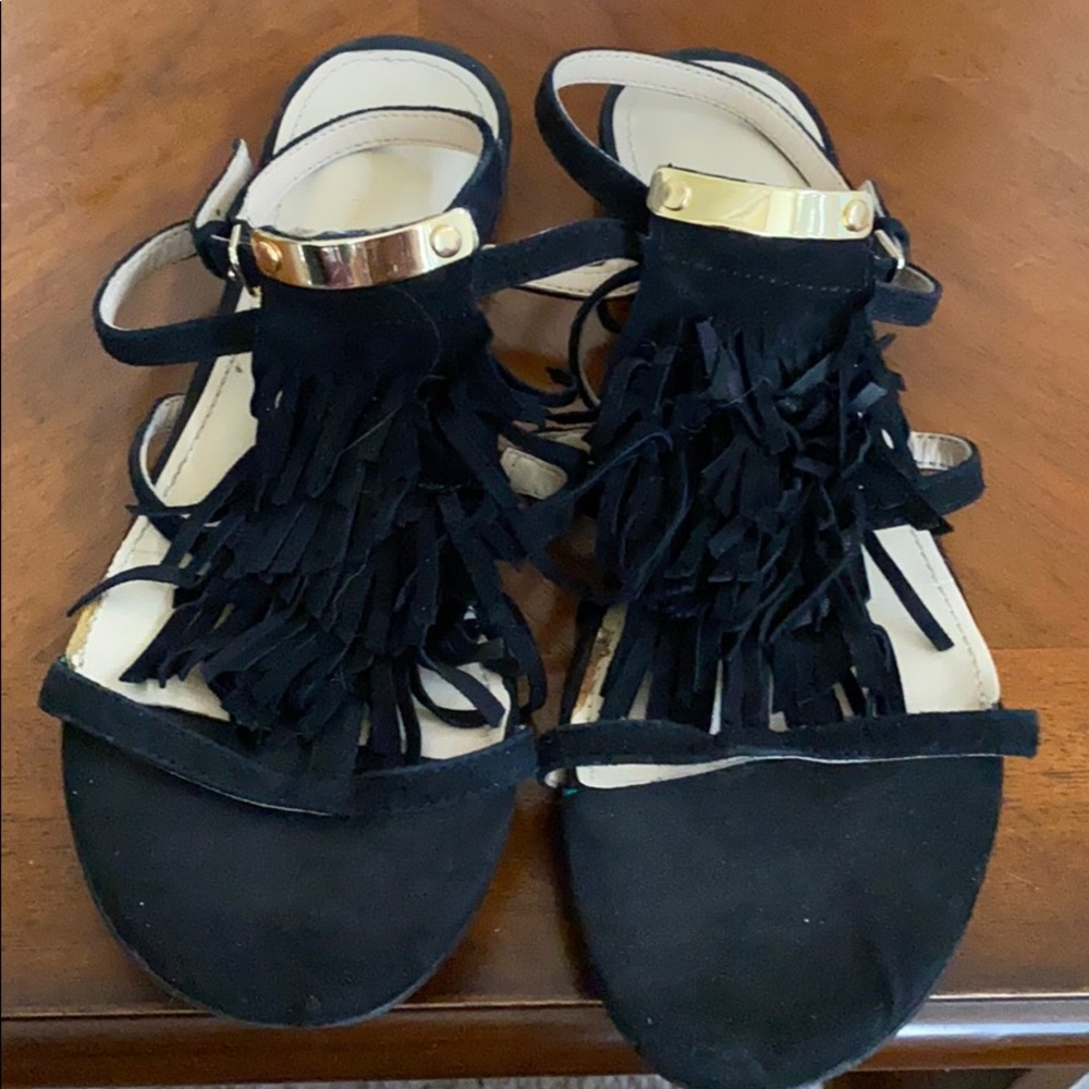 Black Fringe Flat Sandals with Gold Accent Size6.5